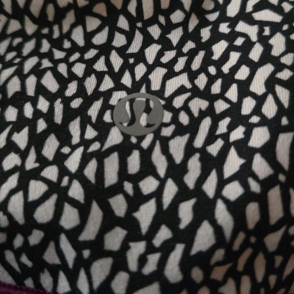 LULULEMON Wunder Reversible Leggings Black Regal Plum Miss Mosaic Black Size 6 - Picture 9 of 11